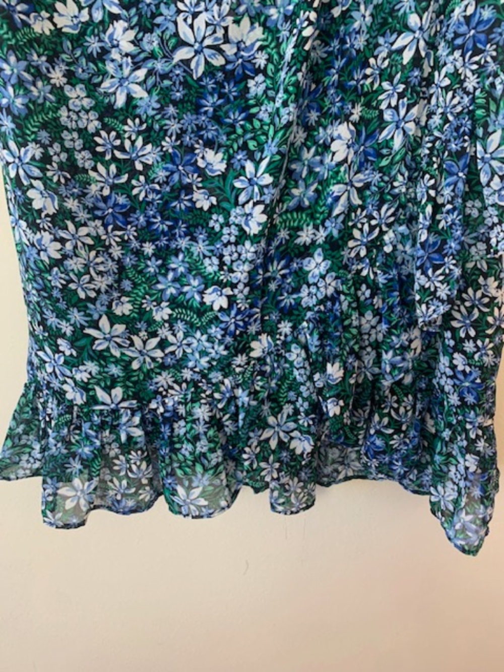 Karl Lagerfeld Paris Romantic Floral Tie Waist Ruffle Dress Women’s Sz 12 - Picture 6 of 10